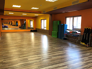 Зал групповых занятий в фитнес клубе Dorfit на Кантемировской